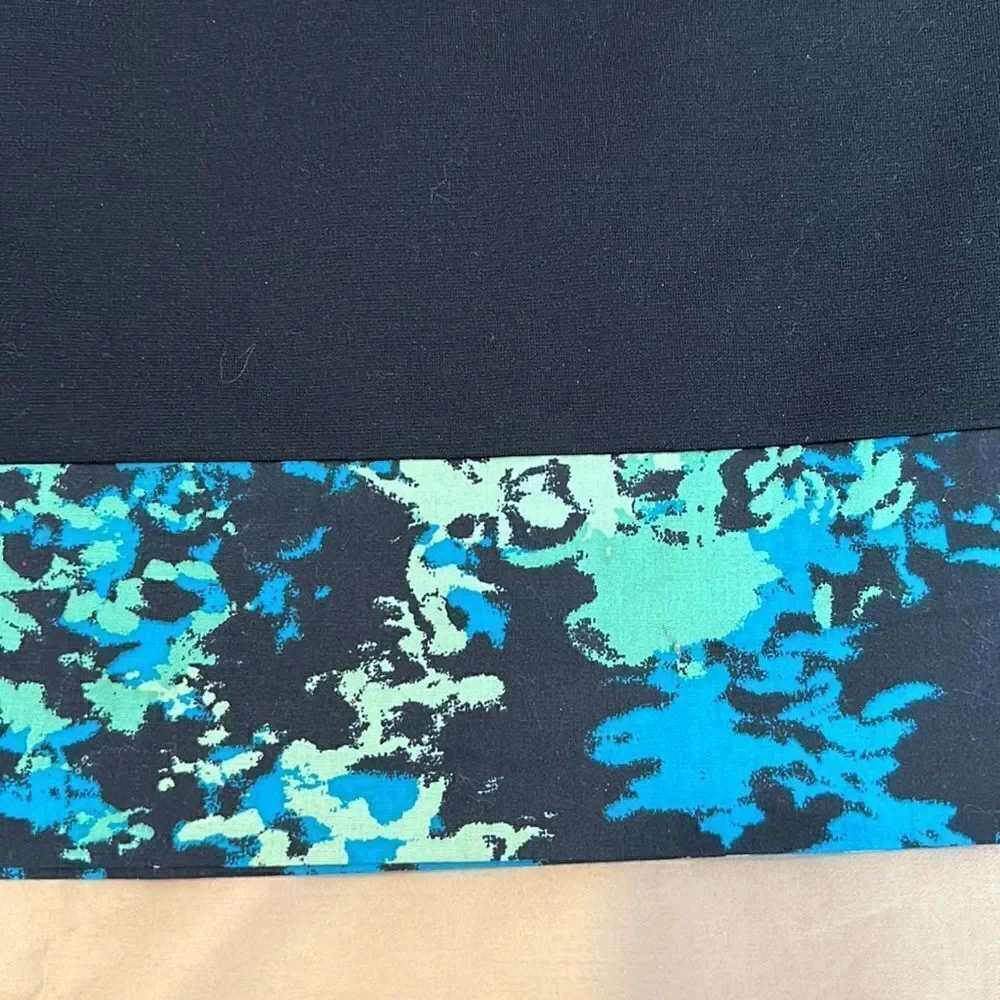 T Tahari navy blue sheath w/print band green & blue zipper & green lining - Picture 4 of 15